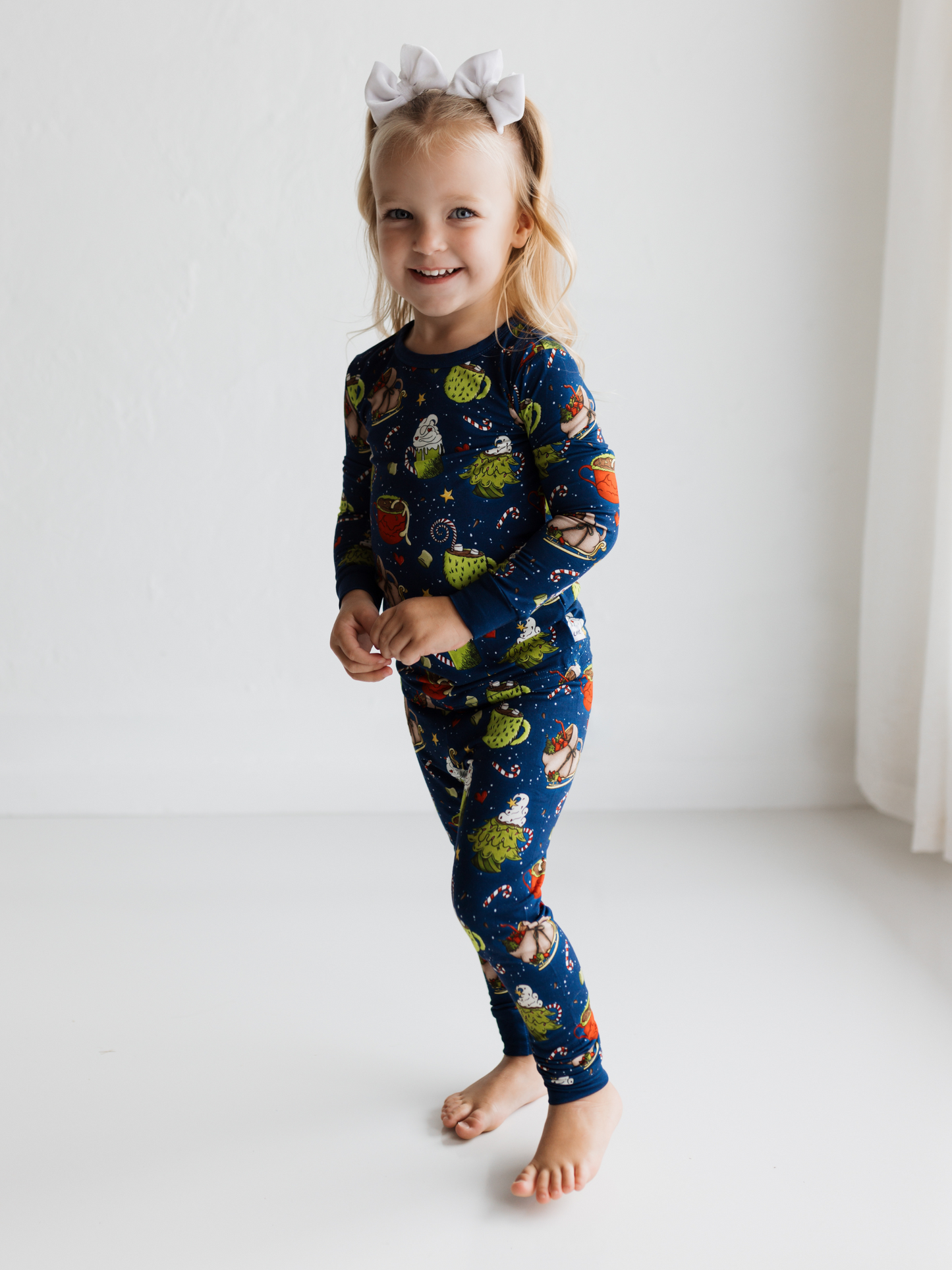 Whoville Holiday 2pc PJ Set