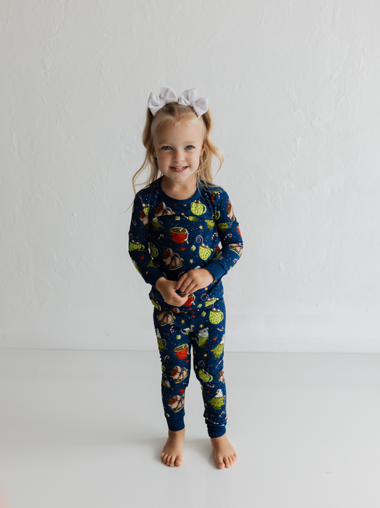 Whoville Holiday 2pc PJ Set