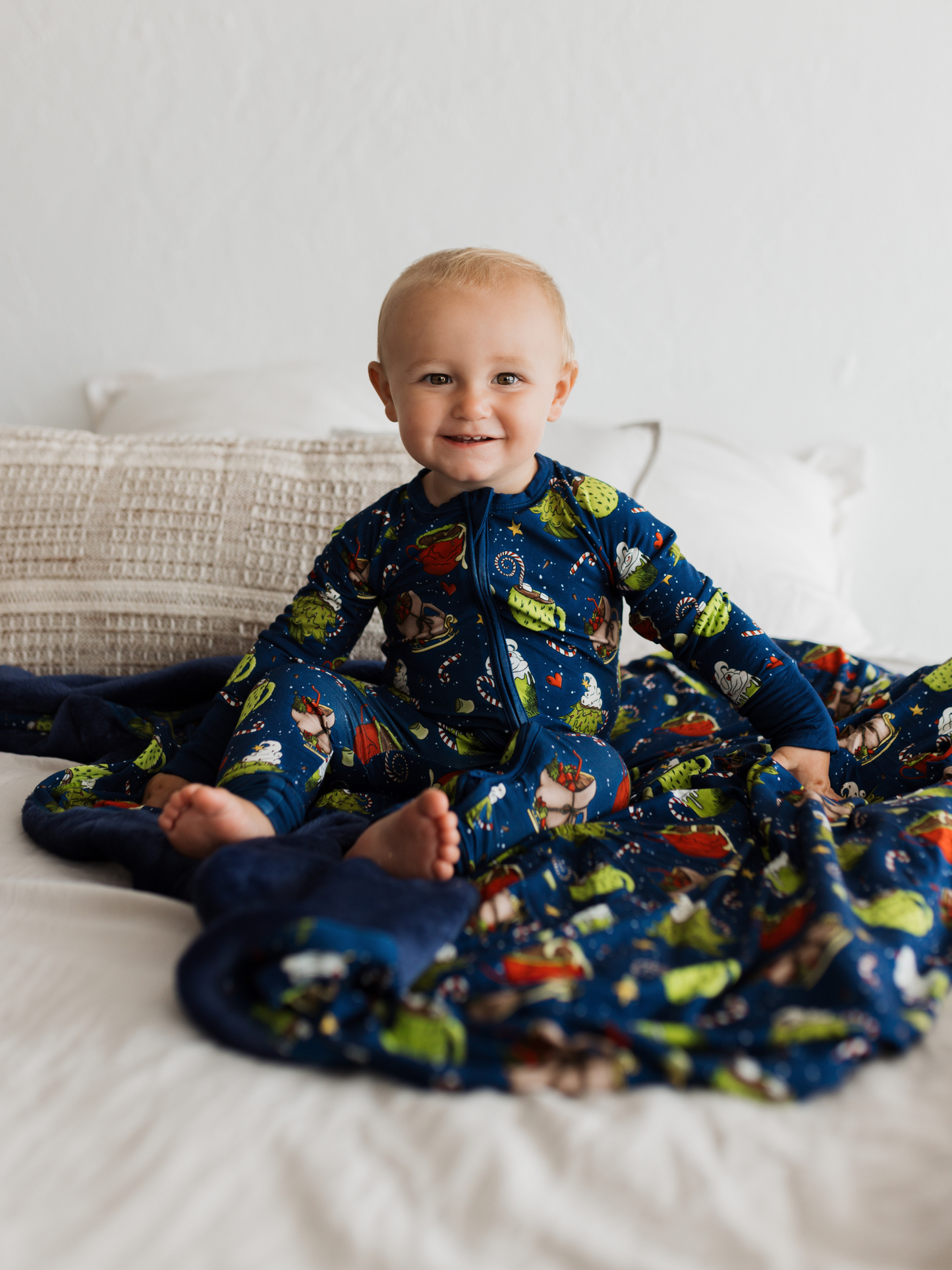 Whoville Holiday Plush Blanket